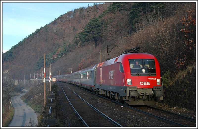 1116 152 bespannte am 25.11.2006 den IC 656  Therme Oberlaa Wien  von Graz nach Wien. Die Aufnahme entstand kurz vor Schlglmhl.