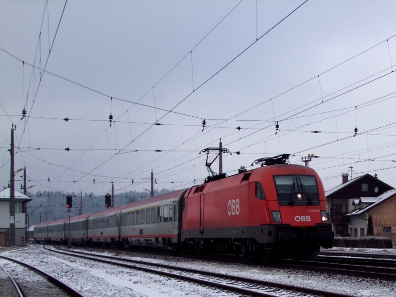 1116 165-0 ist bei Redl-Zipf mit IC65 unterwegs; 090103