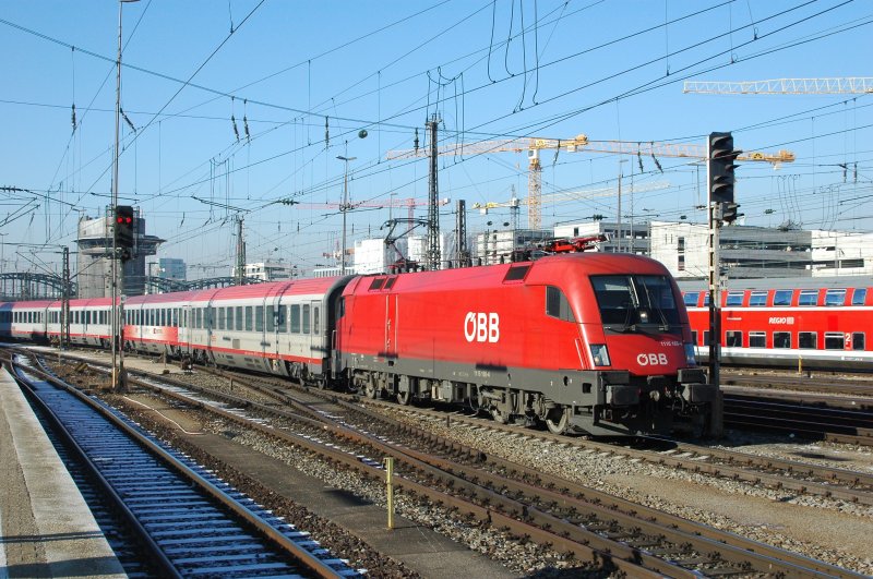1116 168 am 11.01.09 mit EC 262 aus Wien im Mnchner Hbf
