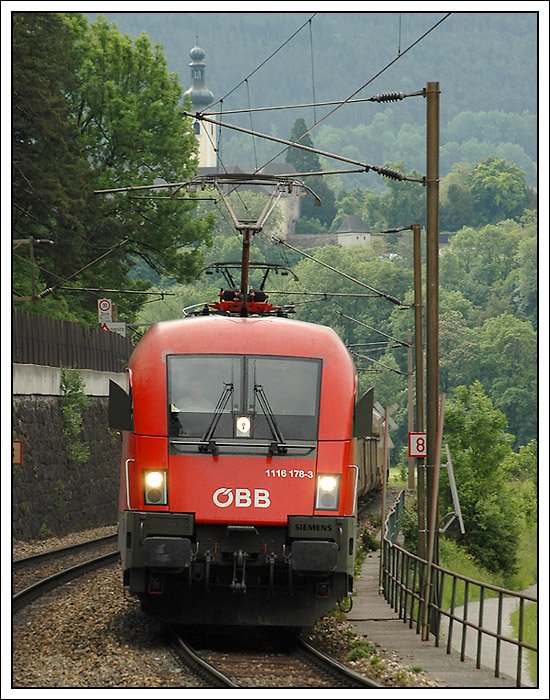 1116 178 am 22.5.2008 kurz nach dem Bahnhof Gloggnitz Richtung Semmering aufgenommen.