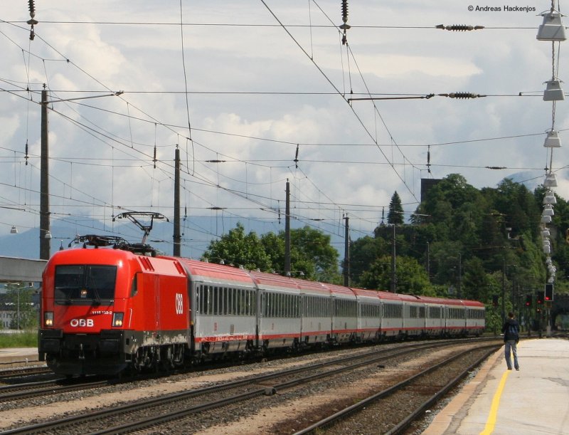 1116 193-2 mit dem EC160 „Vorarlberg“ bei der Durchfahrt Brixlegg am 23.5.08