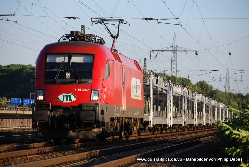 1116 235-1 (ITL) fhrt am 22. Mai 2009 um 20:16 Uhr mit einem GZ durch Duisburg Obermeiderich