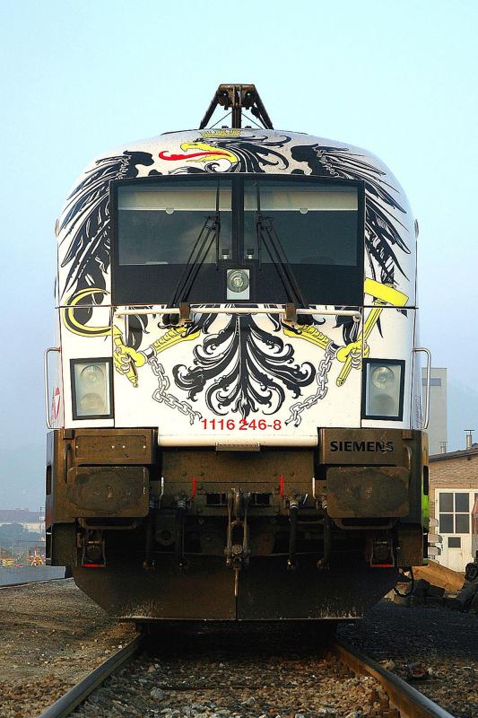1116 246 am 21.10.2005 am Graz-Kflacher Bahnhof kurz vor ihrer berstellung in die Belgier Kaserne anlsslich des  Tages der internationalen Bundesheereinstze.