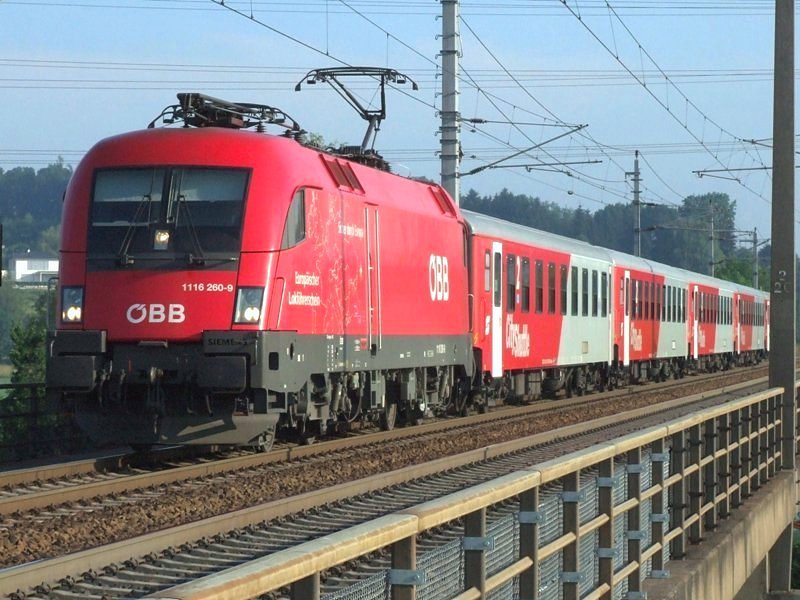 1116 260  Europischer Lokfhrerschein mit dem REX 1785 auf der Passauerbahn bei Wels. [10.06.08]