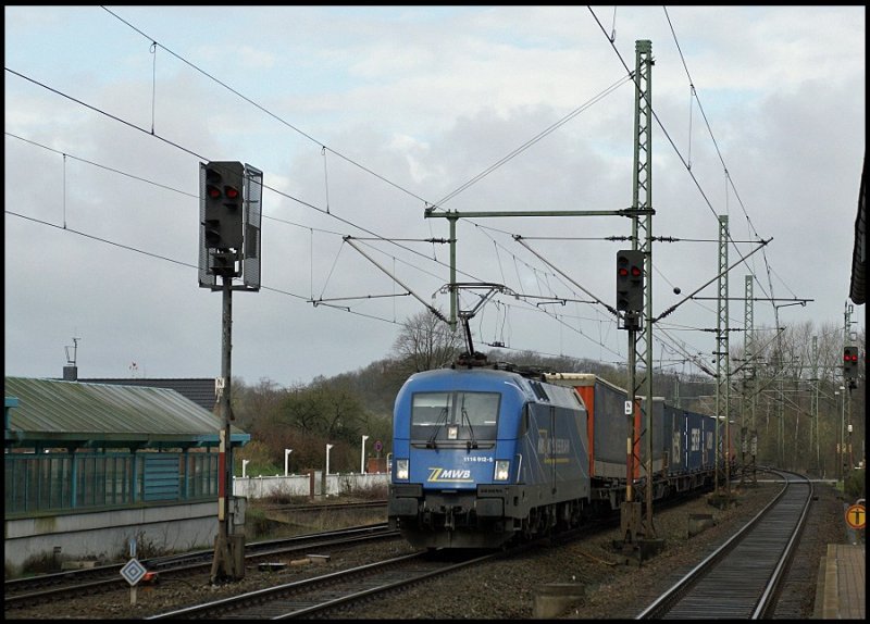 1116 912-5 der MWB  passiert am 05.04.2008 mit dem  van-Dieren Zug  Schleswig.