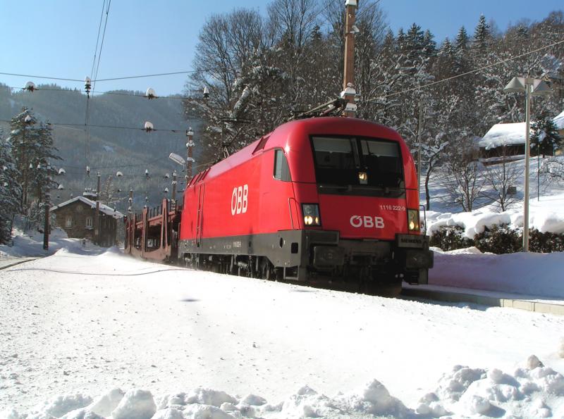 1116 durchfhrt am 5.2.2005 den Bahnhof Breitenstein