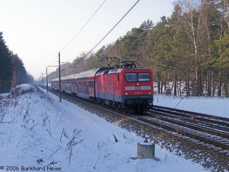 112 104 am 28.1.2006 mit RE 1 zwischen Fangschleuse und Hangelsberg in Richtung Frankfurt (Oder)