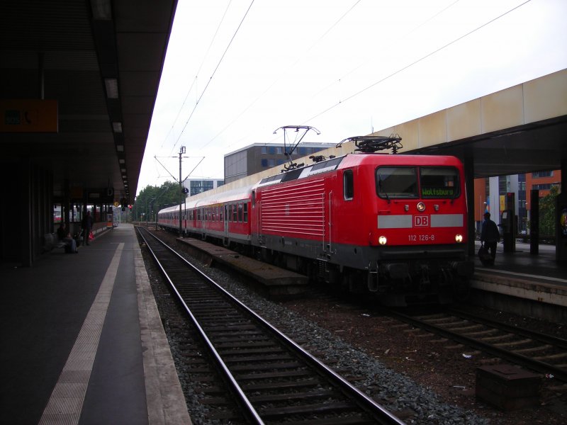 112 126 mit einem RE nach Wolfsburg in Hannover HBF am 14.6.08