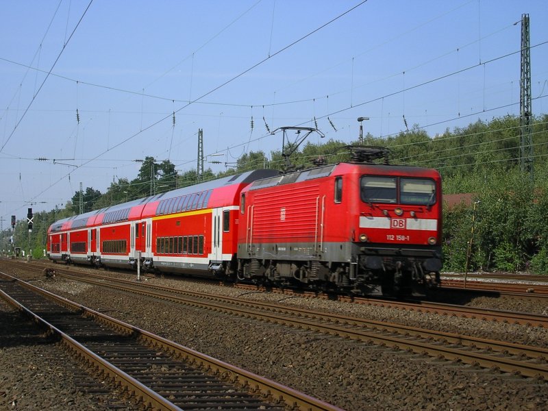 112 158-1 mit RE 11 (RE29107) von Dsseldorf Hbf. nach Paderborn kurz vor Bochum Hbf.(15.08.2008)