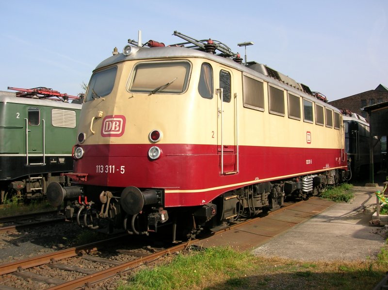 113 311-5 in Koblenz. 23.9.2006.
