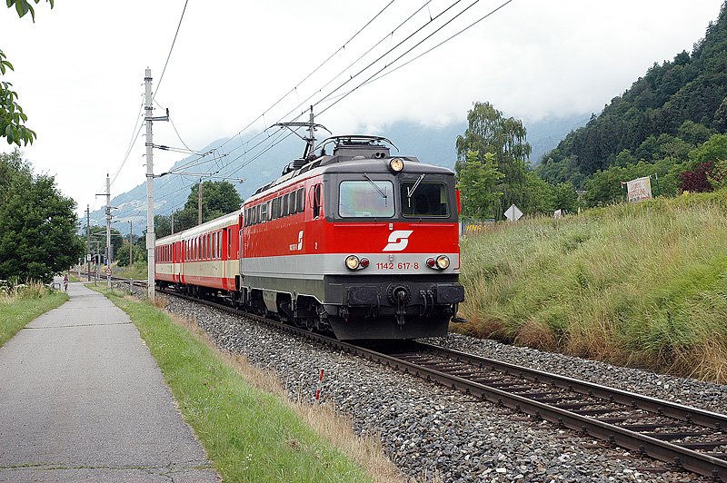 1142 618 unterwegs zweischen Villach und Feldkirchen. 07.07.2007