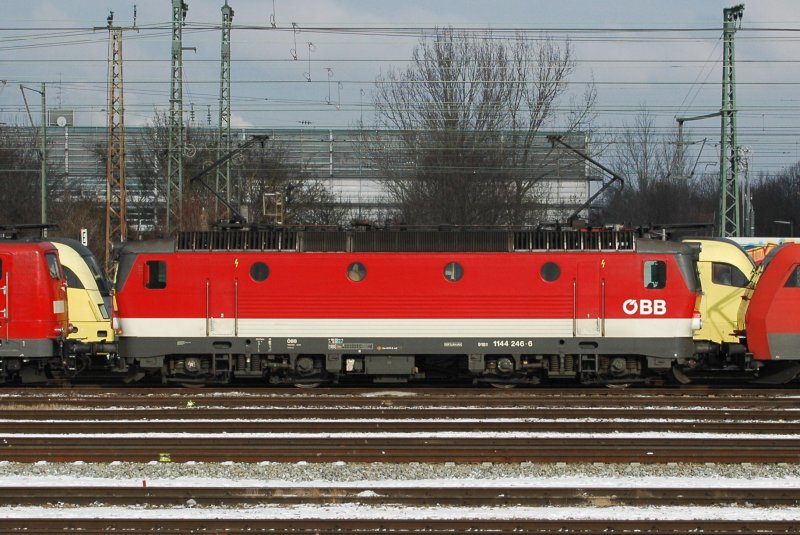 1144 246 am 31.01.09 im Rangierbahnhof M�nchen-Ost