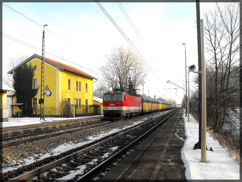 1144-246 rollt durch den Bahnhof Mausheim.(KBS 880 Nrnberg-Passau)