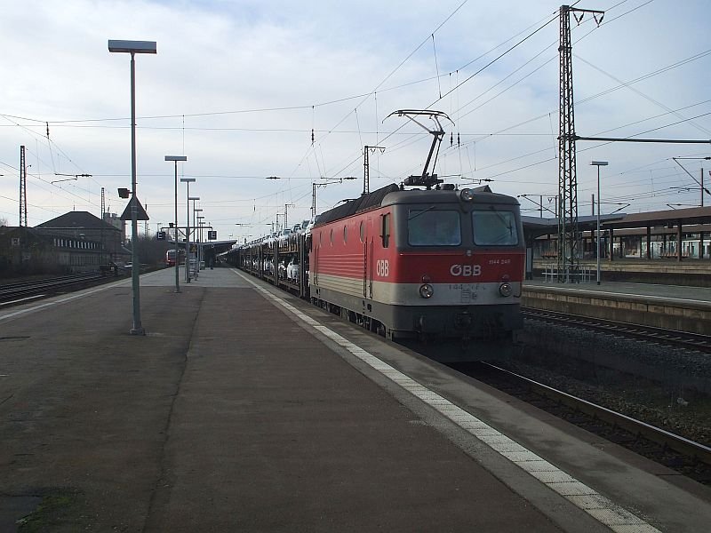 1144 248 mit BMW-Zug am 26.1.2008 in Gttingen 