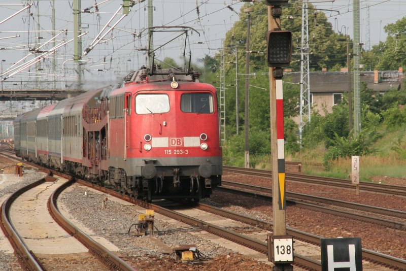 115 293-3 mit Autozug am 04.07.2009 in Berlin Schnefeld