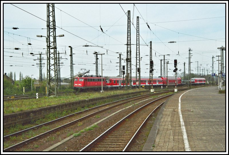 115 323 fhrt am 13.04.2007 mit einem PbZ von Mnster (Westf) Richtung Hamm (Westf) Rangierbahnhof. 