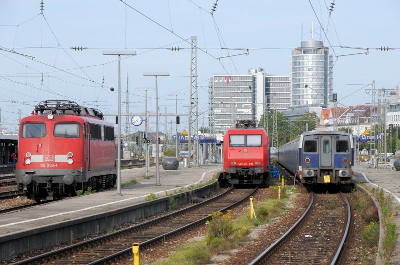 115 350 & 145 Cl-013 beim kurzen Pausieren am 26.09.09 in Mnchen Ost