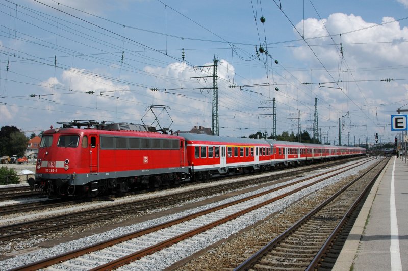 115 363 am 08.08.09 mit dem eher eintnigem Pbz 1963 aus Frankfurt in Mnchen-Pasing