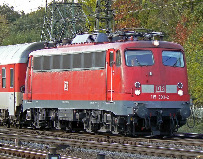 115 383-2 mit Autoreisezug in Gremberg, aufgenommen in Gremberg am 14.10.09