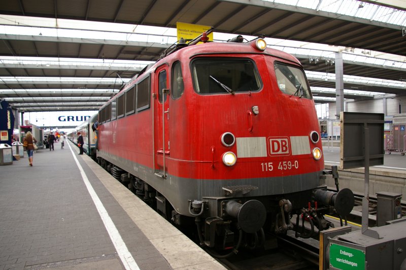 115 459 am 12.07.2007 im Mnchner Hbf