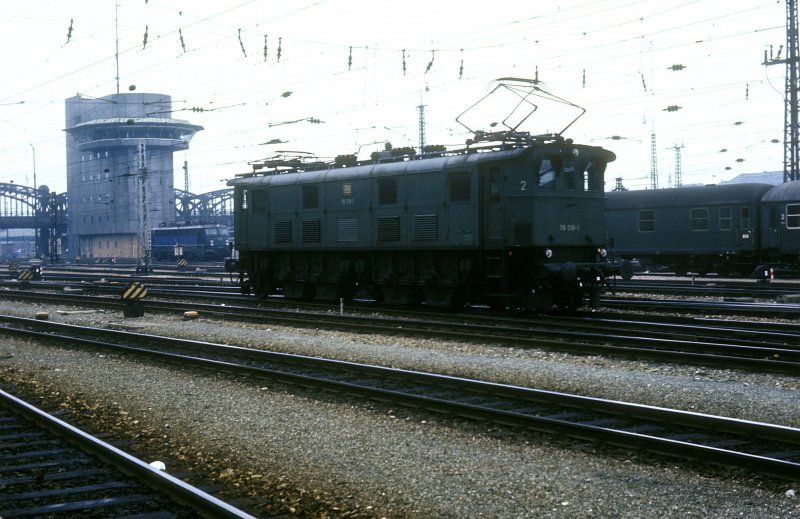 116 019  Mnchen Hbf  24.05.75