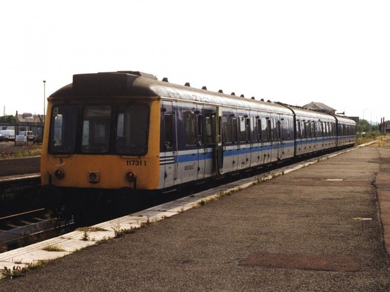 117311 auf Bahnhof Stirling am 03-08-1999. Bild und scan: Date Jan de Vries.