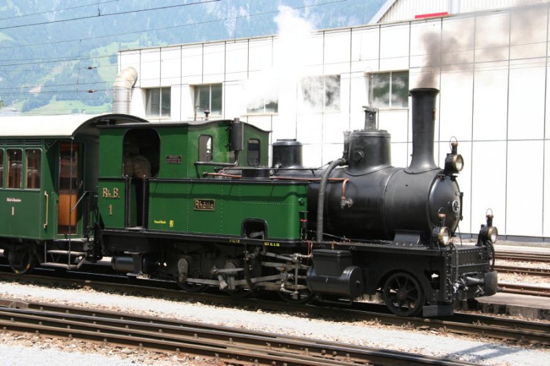 118-jhrige Dampflok G 3/4 Nr.1  Rhtia  am 9.6.2007 in Landquart. 