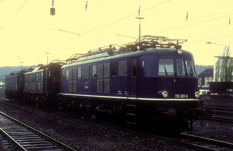 119 001 + 117 106 + 116 006  Koblenz  23.04.77