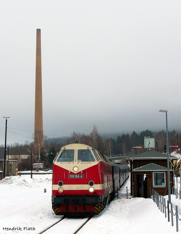 119 158 beim Rangieren im Bahnhof Cranzahl am 28.02.2009. 