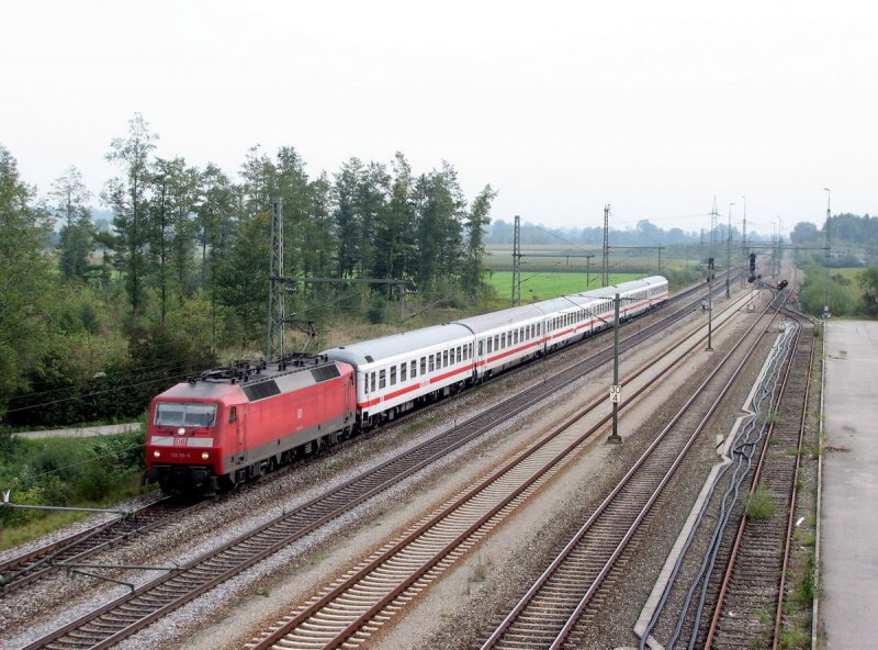 120 113 mit IC 2082 'Knigssee' in Mammendorf (16.09.2006)