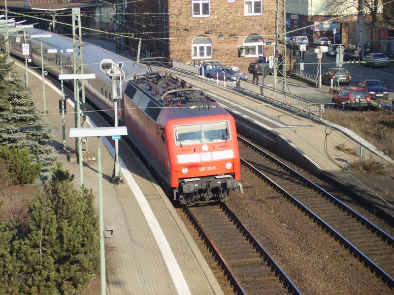 120 131 beim Halt in Worms.