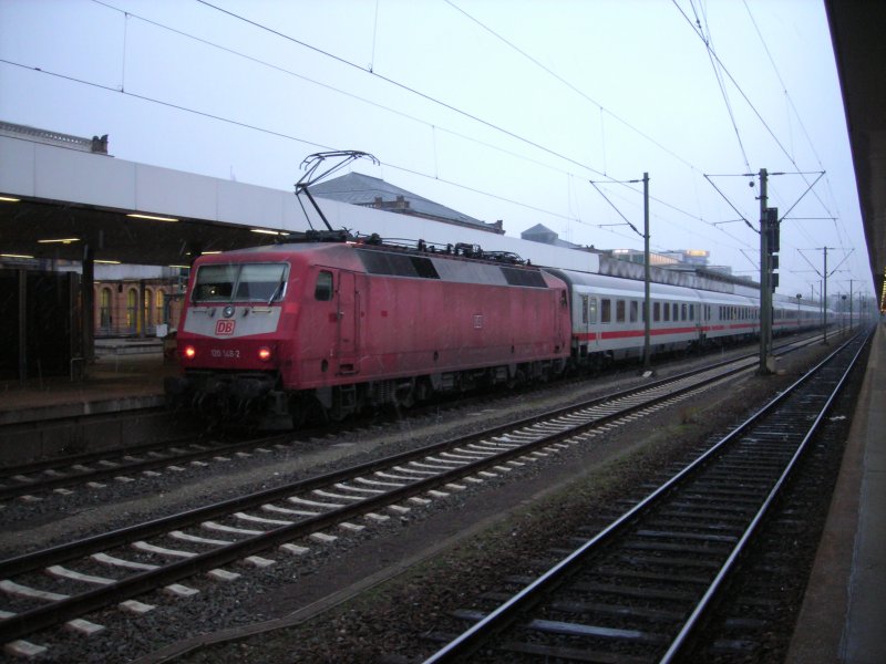 120 148 mit einem IC nach Stralsund in Hannover