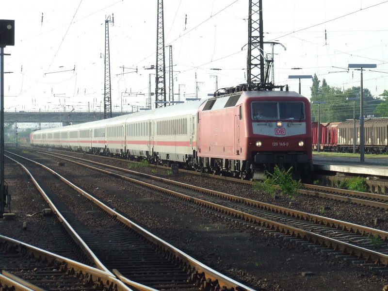 120 149 am 25.5.2007 in Hanau Hbf