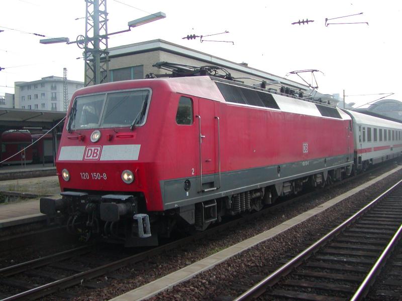 120 150-8 am 08.10.2005 in Mainz Hbf