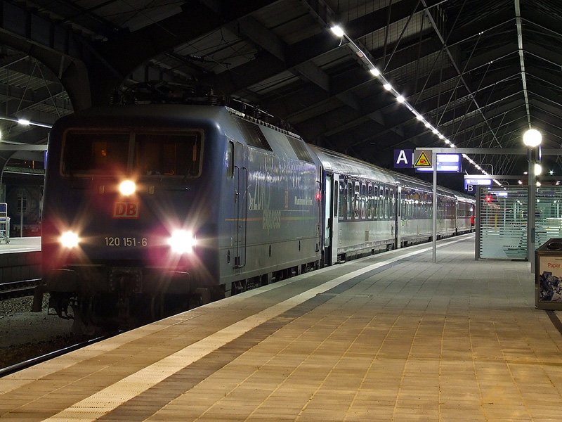 120 151-6 mit EN 348 am 09.03.07 in Frankfurt (Oder).