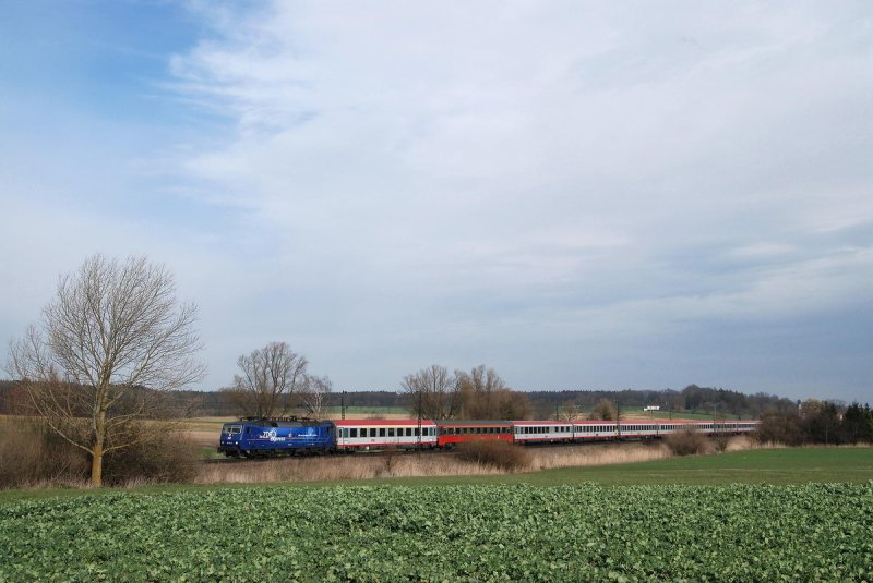 120 151 (ZDF express) mit EC 114 bei Mammendorf (18.03.2007)