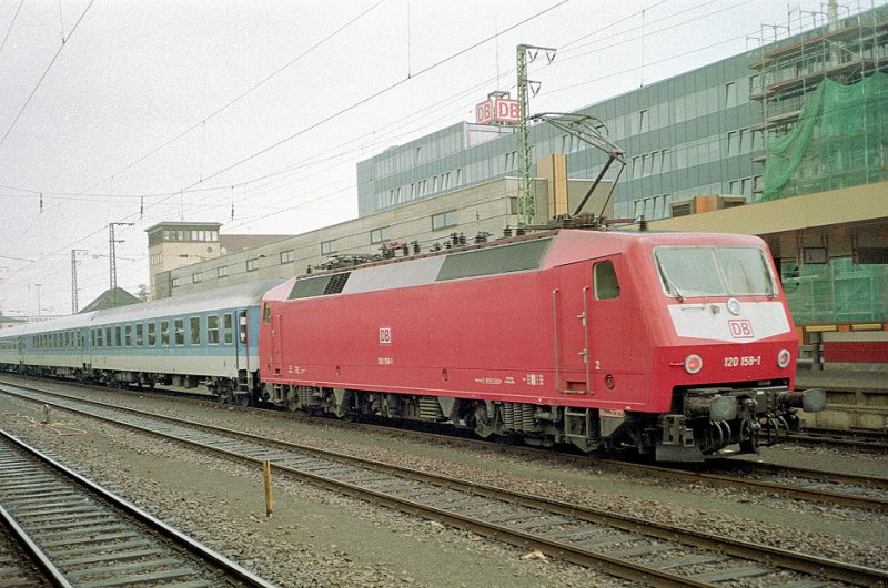 120 158-1 am HBF Saarbrcken, 1996