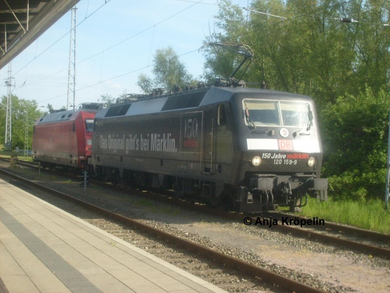 120 159 abgestellt in Rostock Hbf