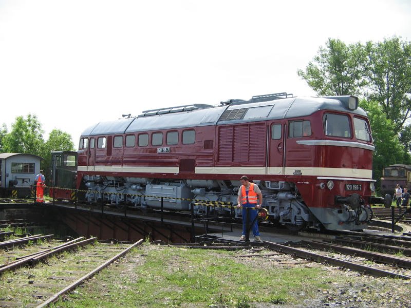 120 198 wird in Weimar f�r die Fotografen gedreht, 26.05.07