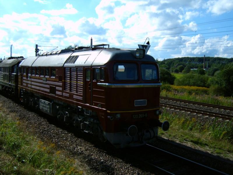 120 269 gl�nzt bei Gegenlicht wie �ne Speckschwarte, gesehen am 28.08.04 in Chemnitz Hilbersdorf