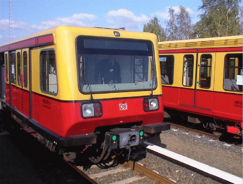 12.10.02 Sch�neweide, modernisierter 485er.