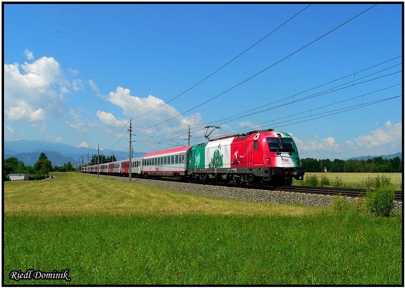 1216 004  Italien  mit dem EM-Finale Sonderzug 15536 von Villach Hbf nach Wien S�d hier kurz nach Zeltweg. 29.06.2008 Hoffendlich gewinnt Spanien !!!!