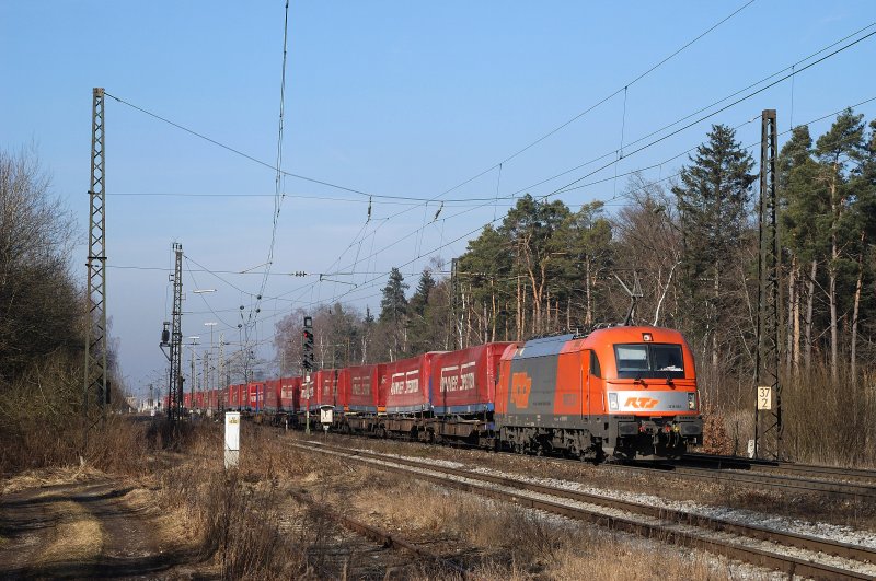 1216.901 (RTS, angemietet von Lokomotion) mit TEC 43243 in Haspelmoor (12.02.2008)