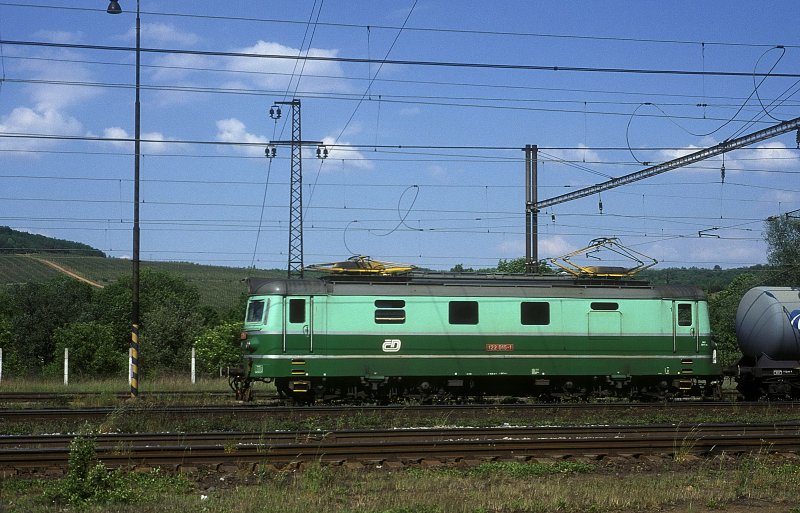 122 015  bei Trebusice  19.05.98