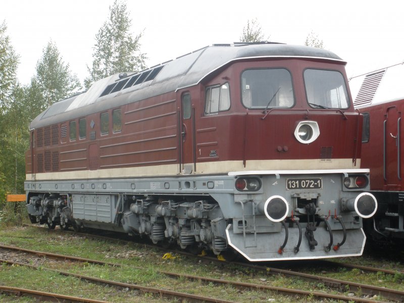 131 072-1 (Arnstadt) beim DR-Dieselloktreffen in Weimar, am 11.10.09