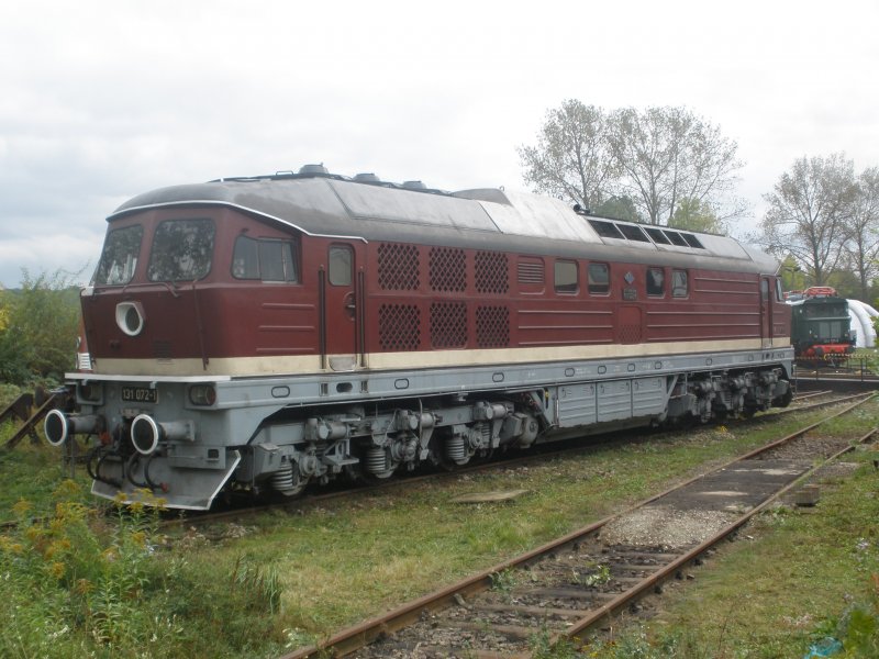 131 072-1(Arnstadt) beim DR-Dieselloktreffen in Weimar,am 11.10.09