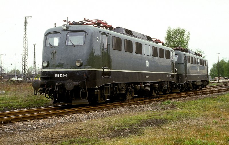 139 132 + 164  Offenburg  01.05.85