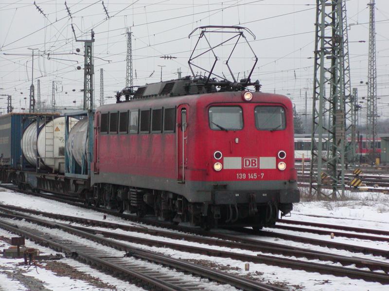 139 145-7 am 04.02.2006 in Karlsruhe Hbf