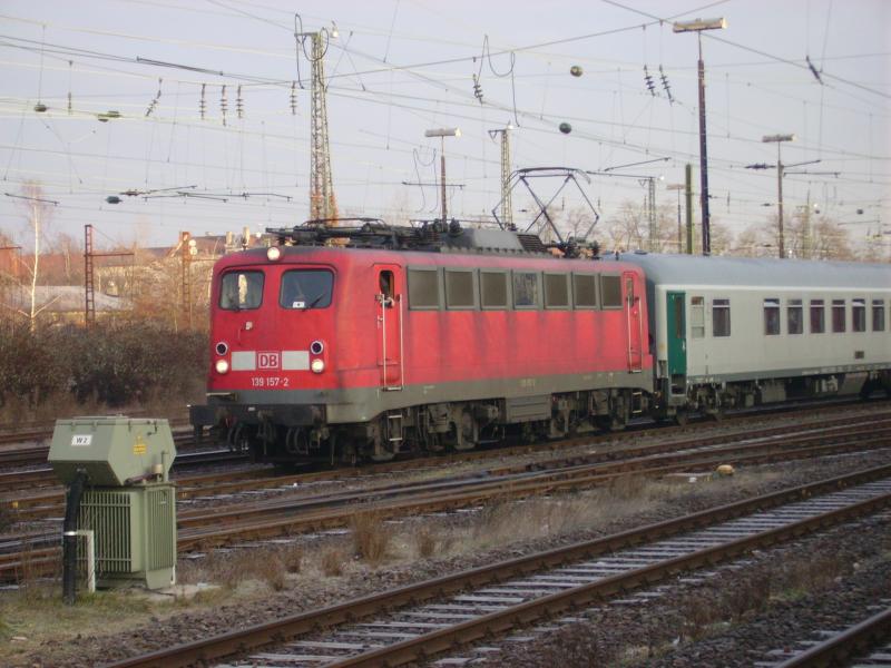 139 157 mit Militrzug in Worms,am 11.2.06.