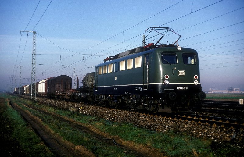 139 163  bei MA-Friedrichsfeld  28.11.86